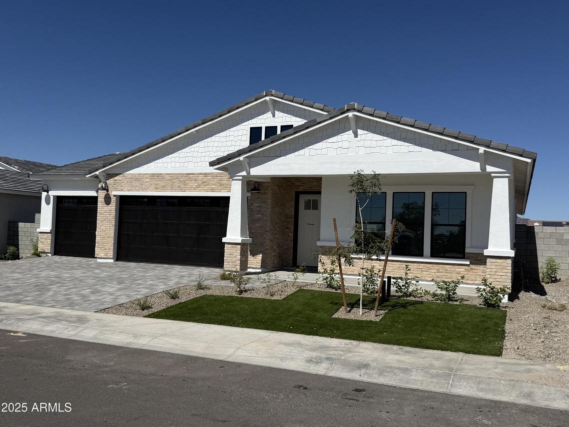 6452 E Omega Cir., Mesa, AZ 85215