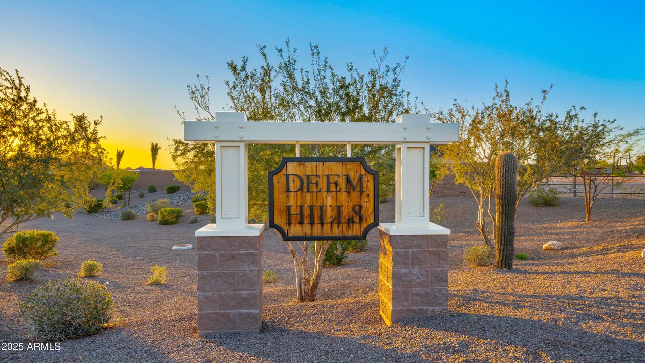 27908 N 38th Dr., Phoenix, AZ 85083