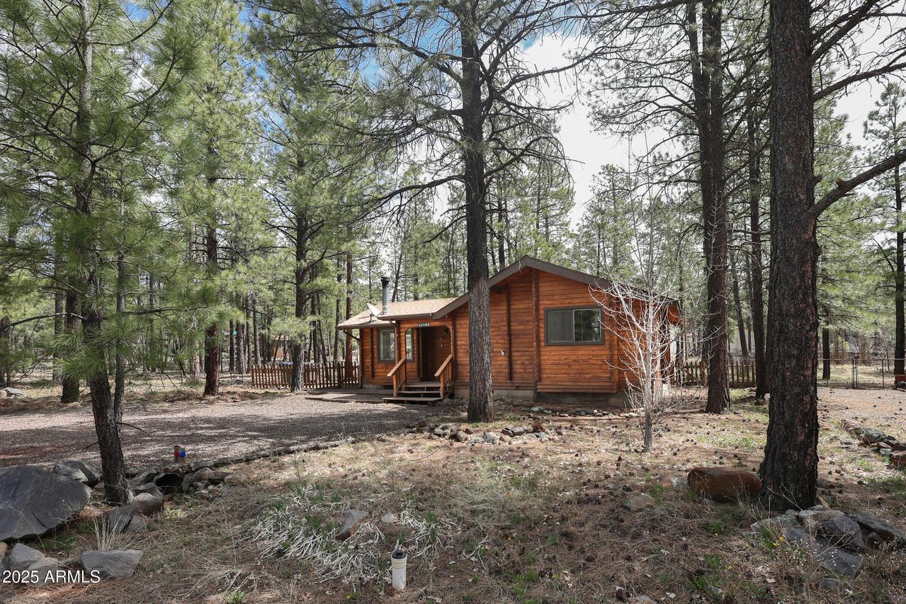 17163 Winding Tr., Munds Park, AZ 86017