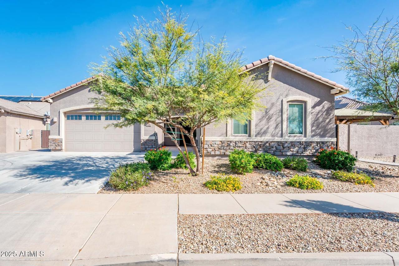 17054 W Saguaro Park Ln., Surprise, AZ 85387