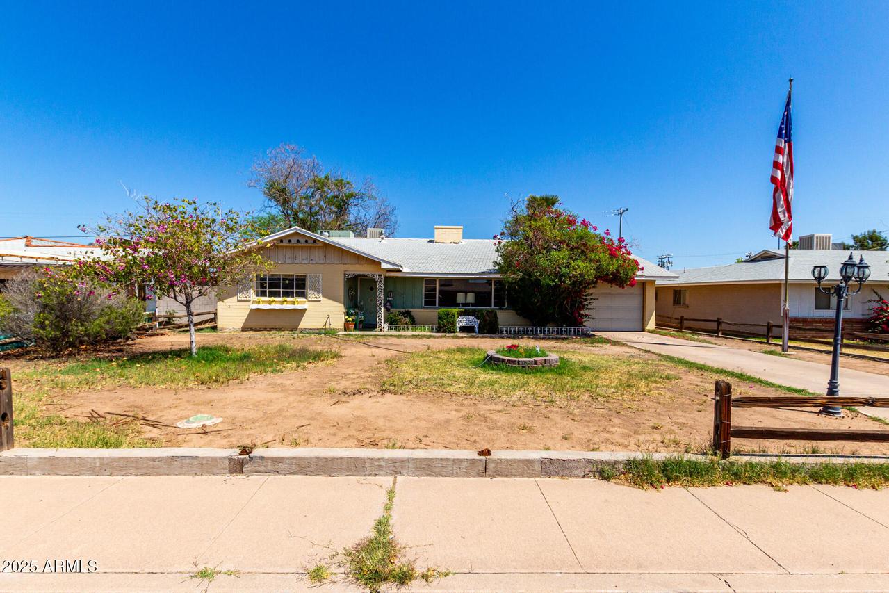 1913 N 22nd Pl., Phoenix, AZ 85006