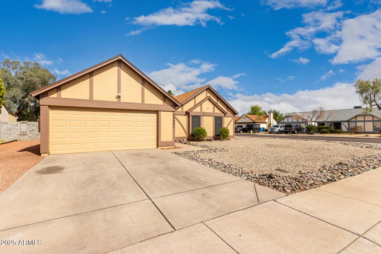 20601 N 6th Dr., Phoenix, AZ 85027