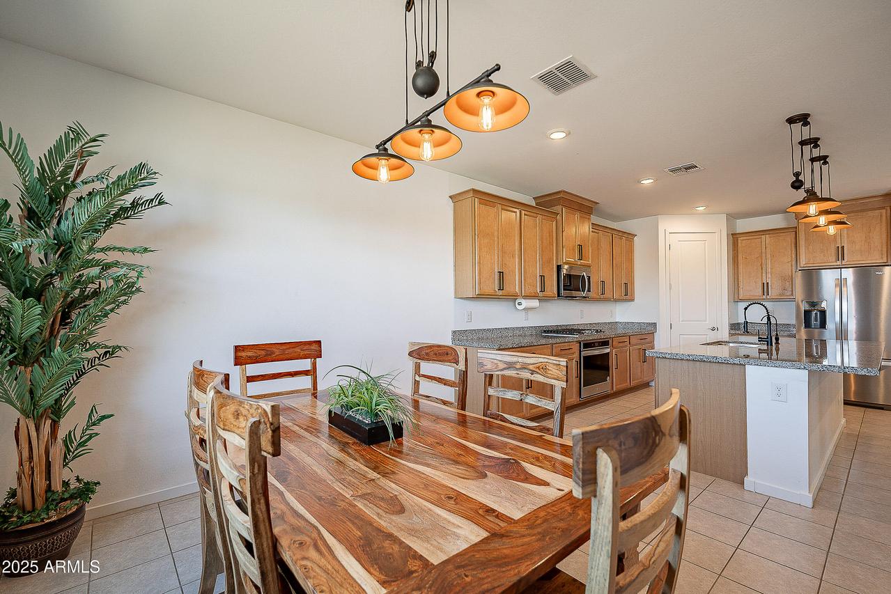 4084 E Caitlin Dr., San Tan Valley, AZ 85140