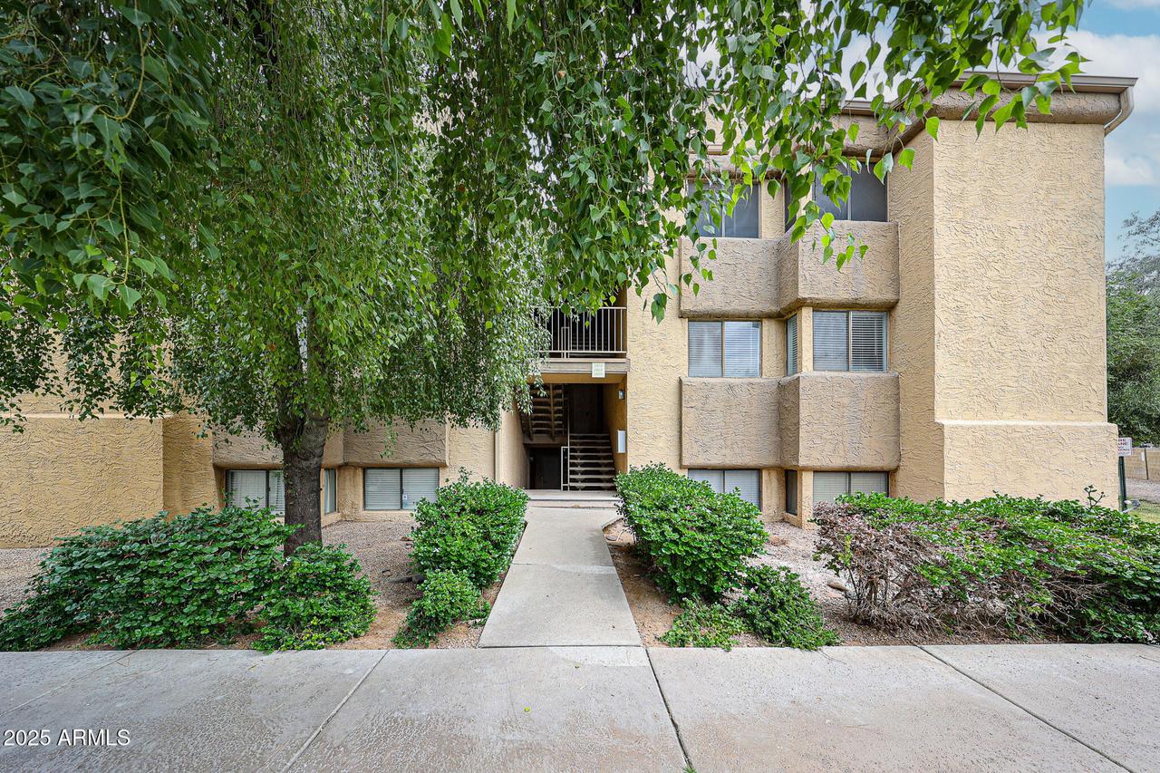 18811 N 19th Ave. #2020, Phoenix, AZ 85027