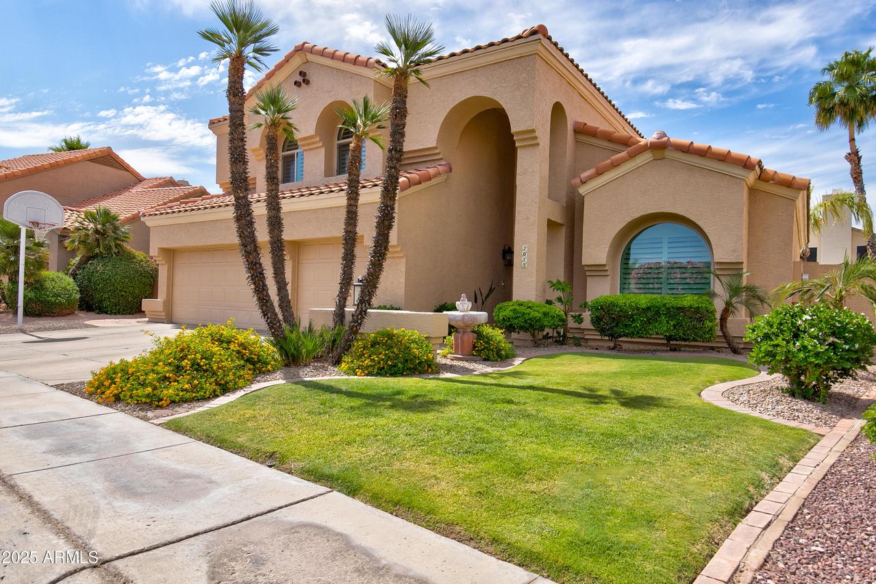 7015 W Behrend Dr., Glendale, AZ 85308
