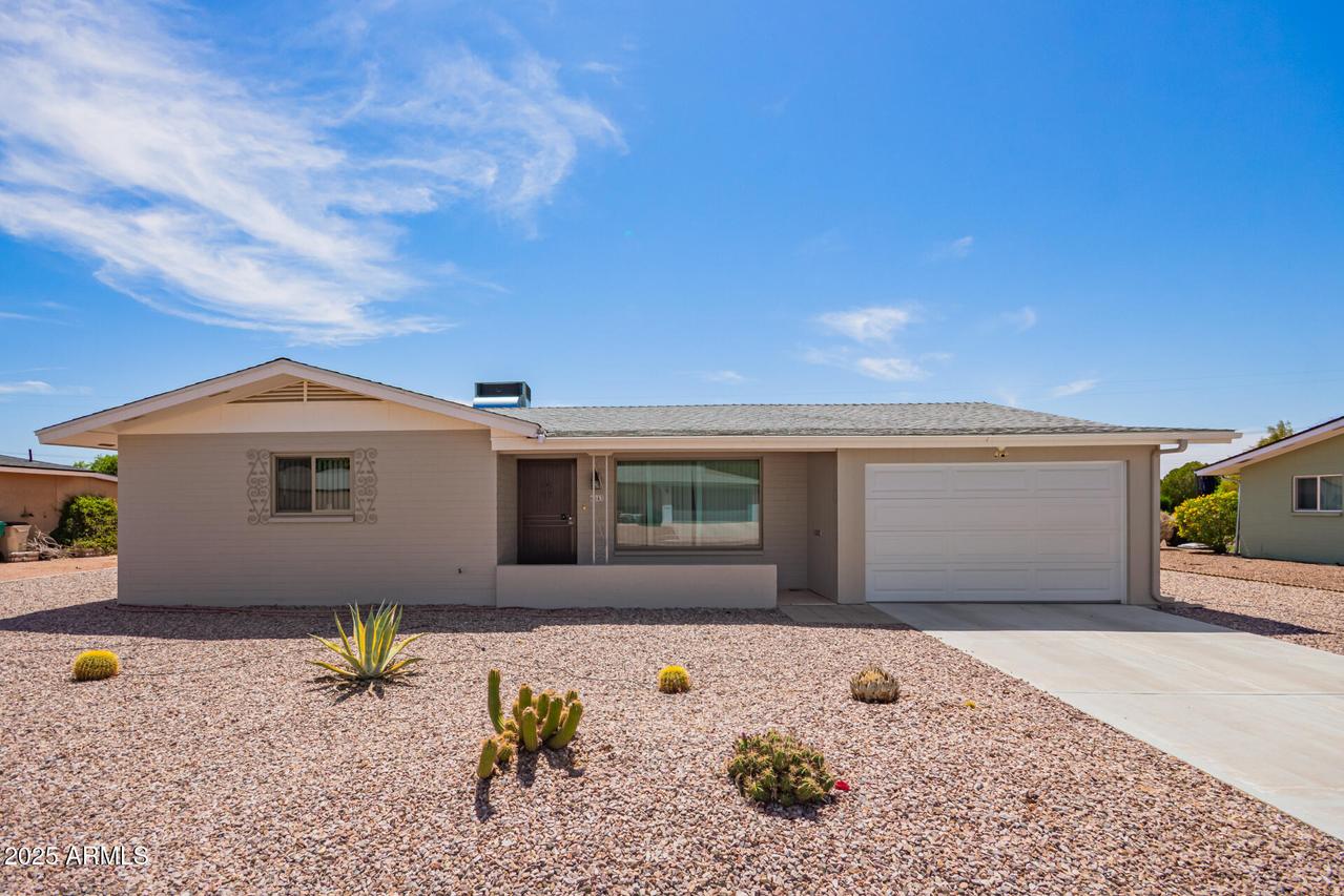 6043 E Des Moines St., Mesa, AZ 85205