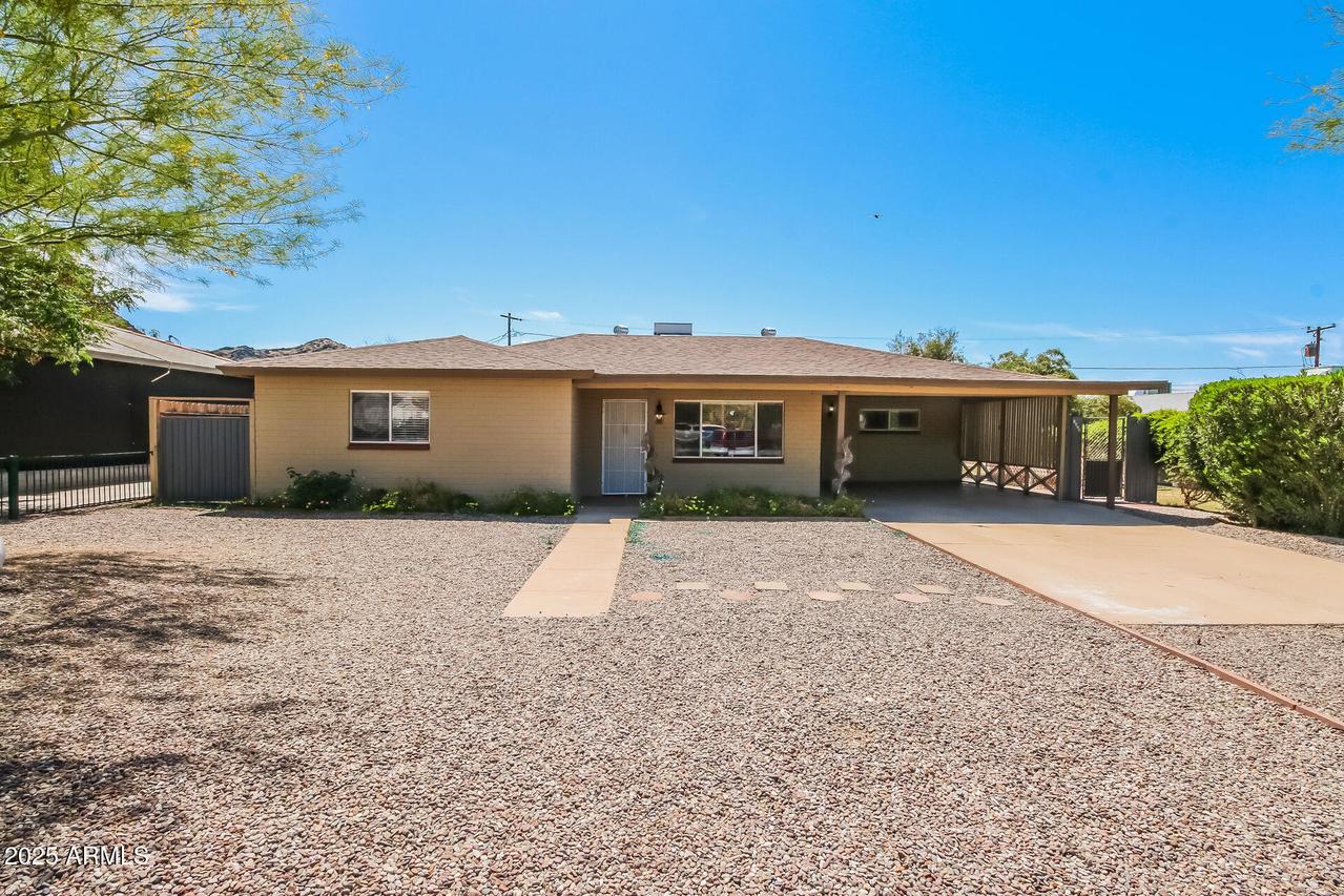 1323 E Carol Ave., Phoenix, AZ 85020