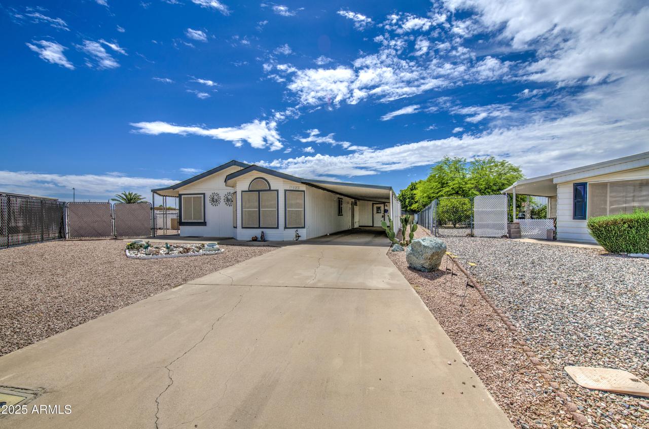 7325 E Azalea Ave., Mesa, AZ 85208