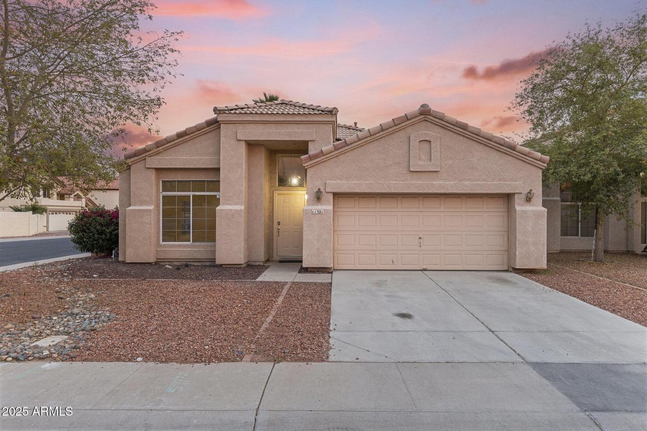 11521 W Piccadilly Rd., Avondale, AZ 85392