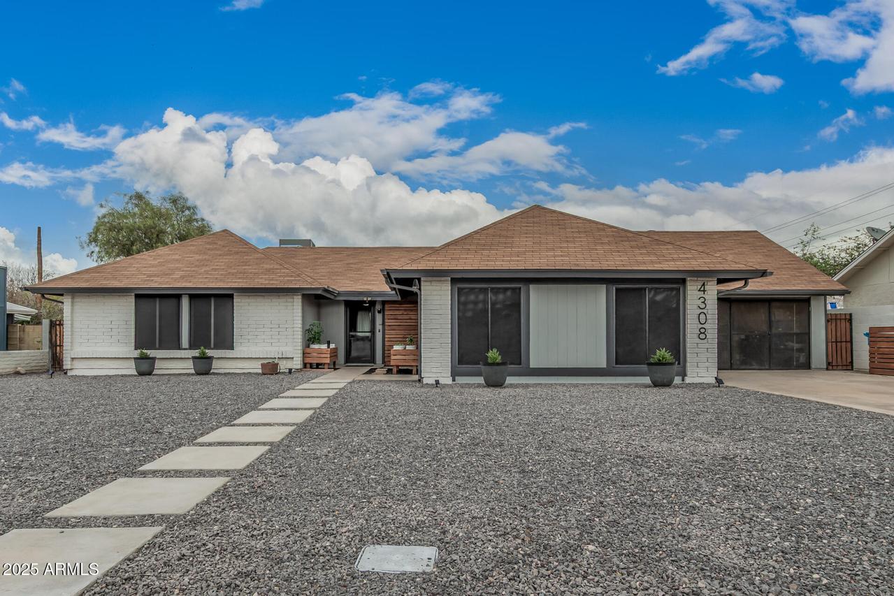 4308 W Redfield Rd., Glendale, AZ 85306