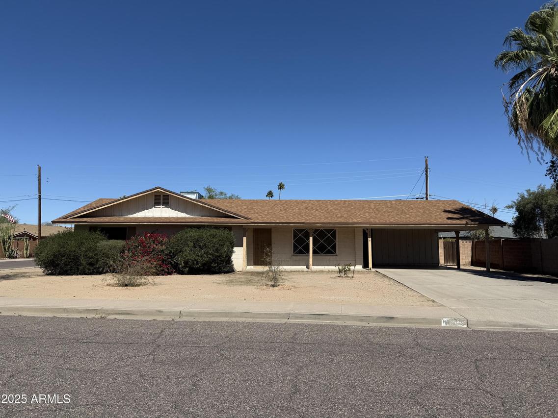1614 W Mclellan Blvd., Phoenix, AZ 85015