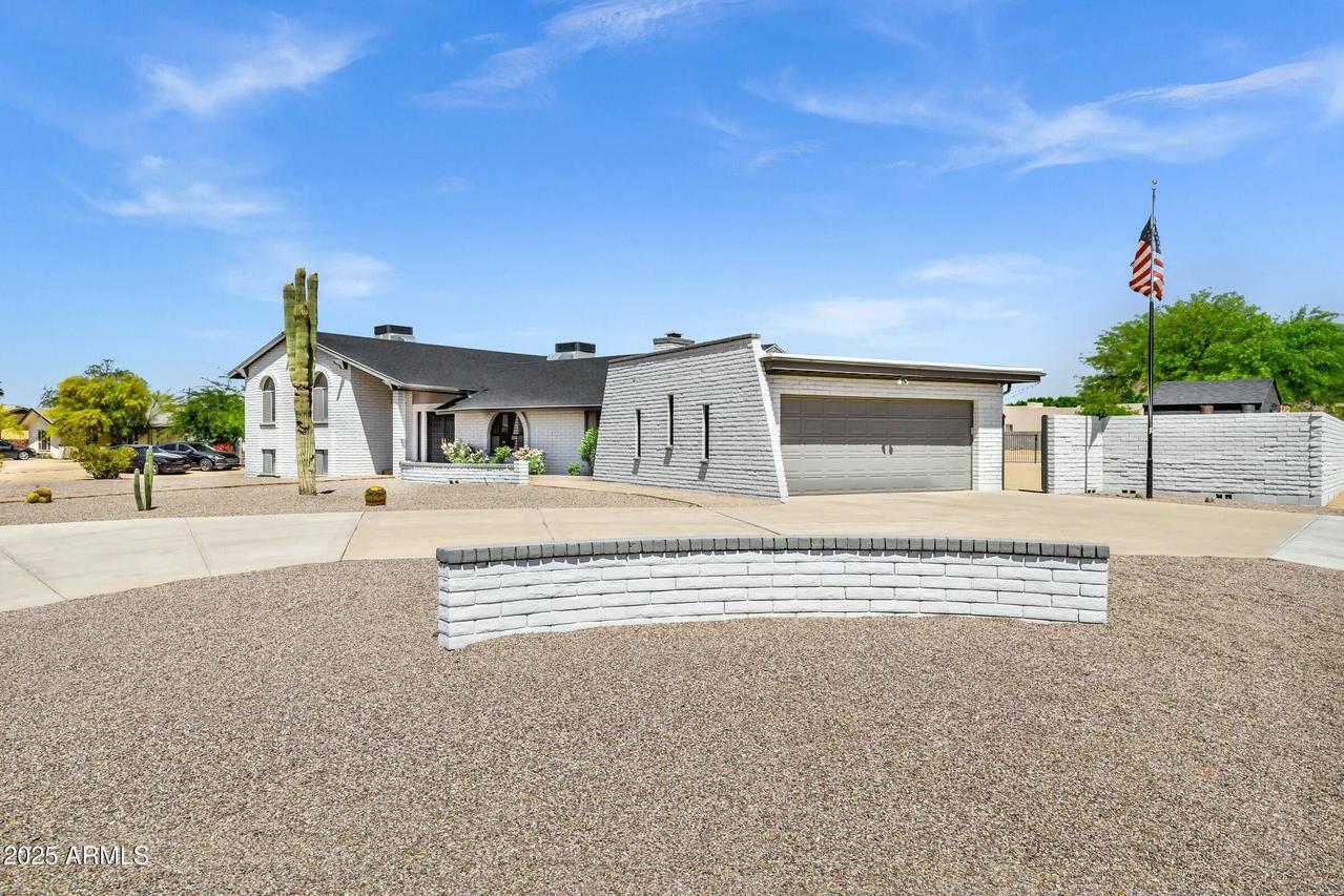 8902 W Cielo Grande, Peoria, AZ 85383