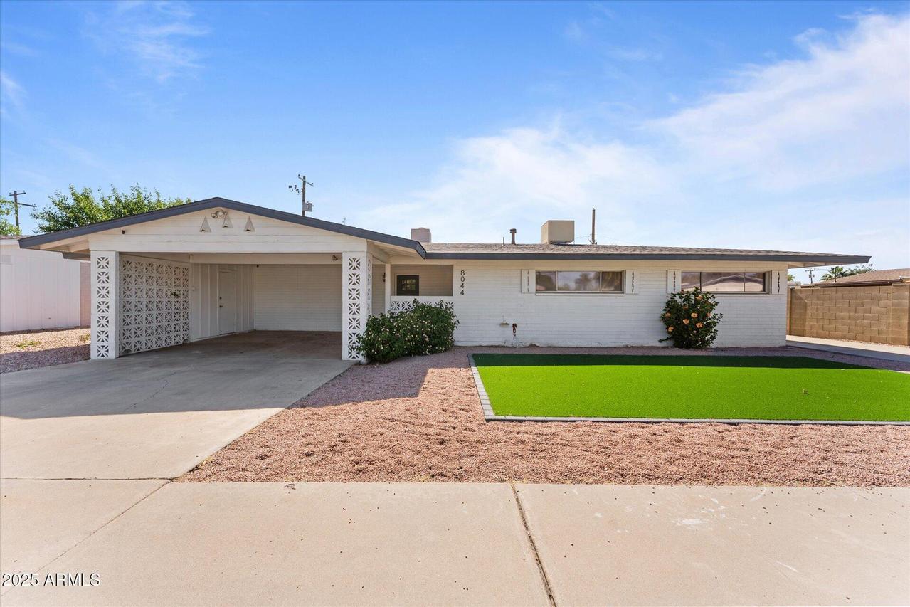 8044 N 10th Pl., Phoenix, AZ 85020