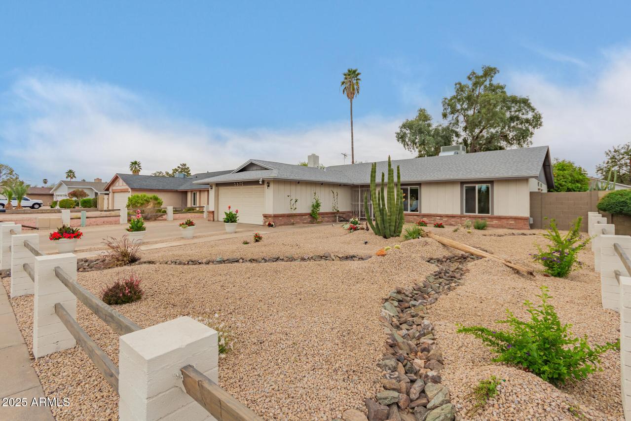 3215 W Phelps Rd., Phoenix, AZ 85053