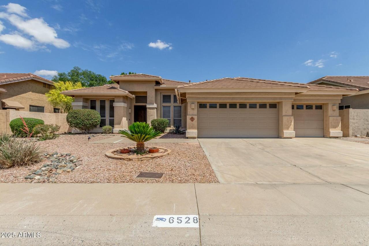6528 W Via Montoya Dr., Glendale, AZ 85310