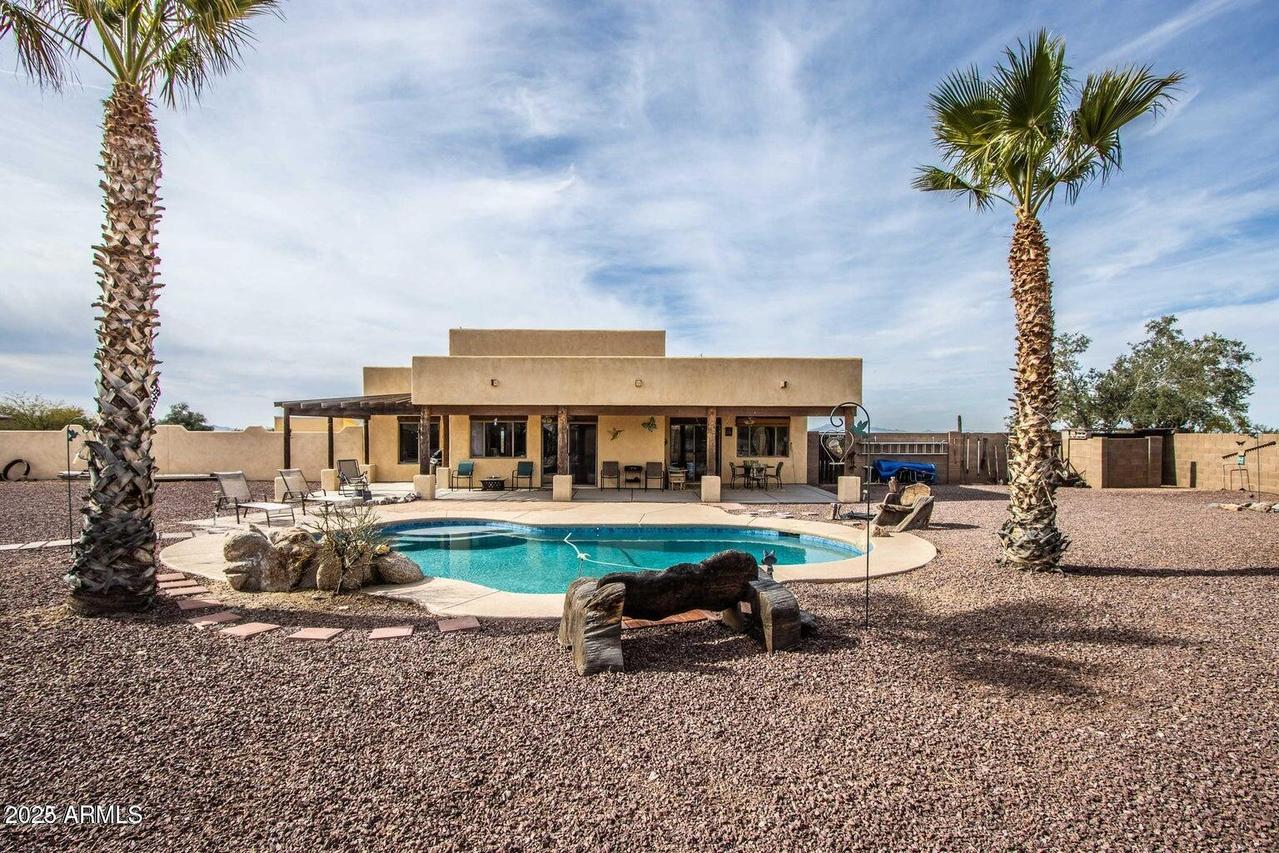 11283 N Henness Rd., Casa Grande, AZ 85194