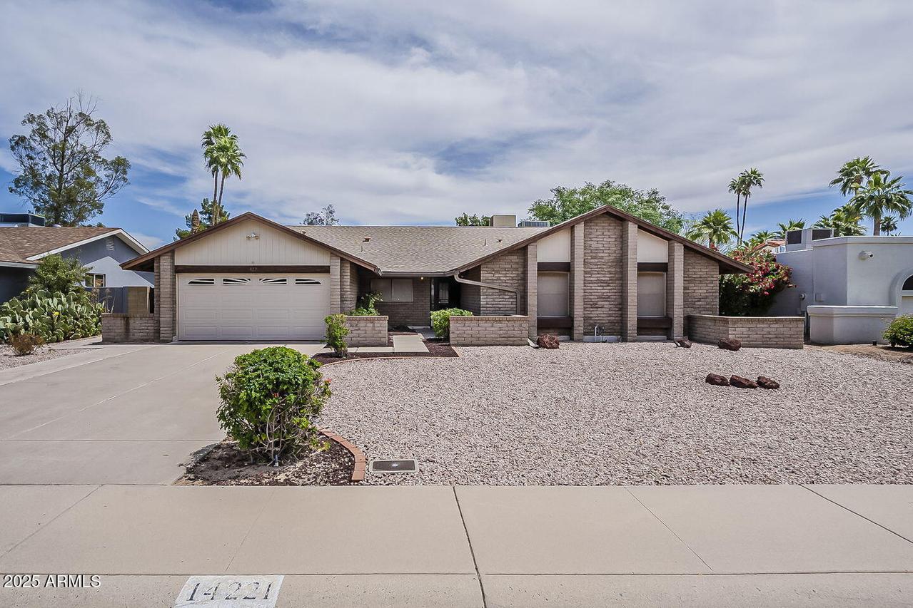 14221 N 45th St., Phoenix, AZ 85032