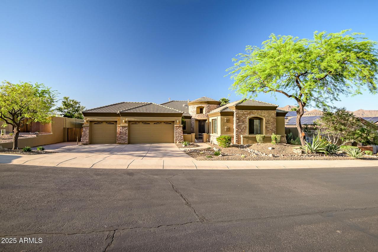 9628 E Inglewood Cir., Mesa, AZ 85207