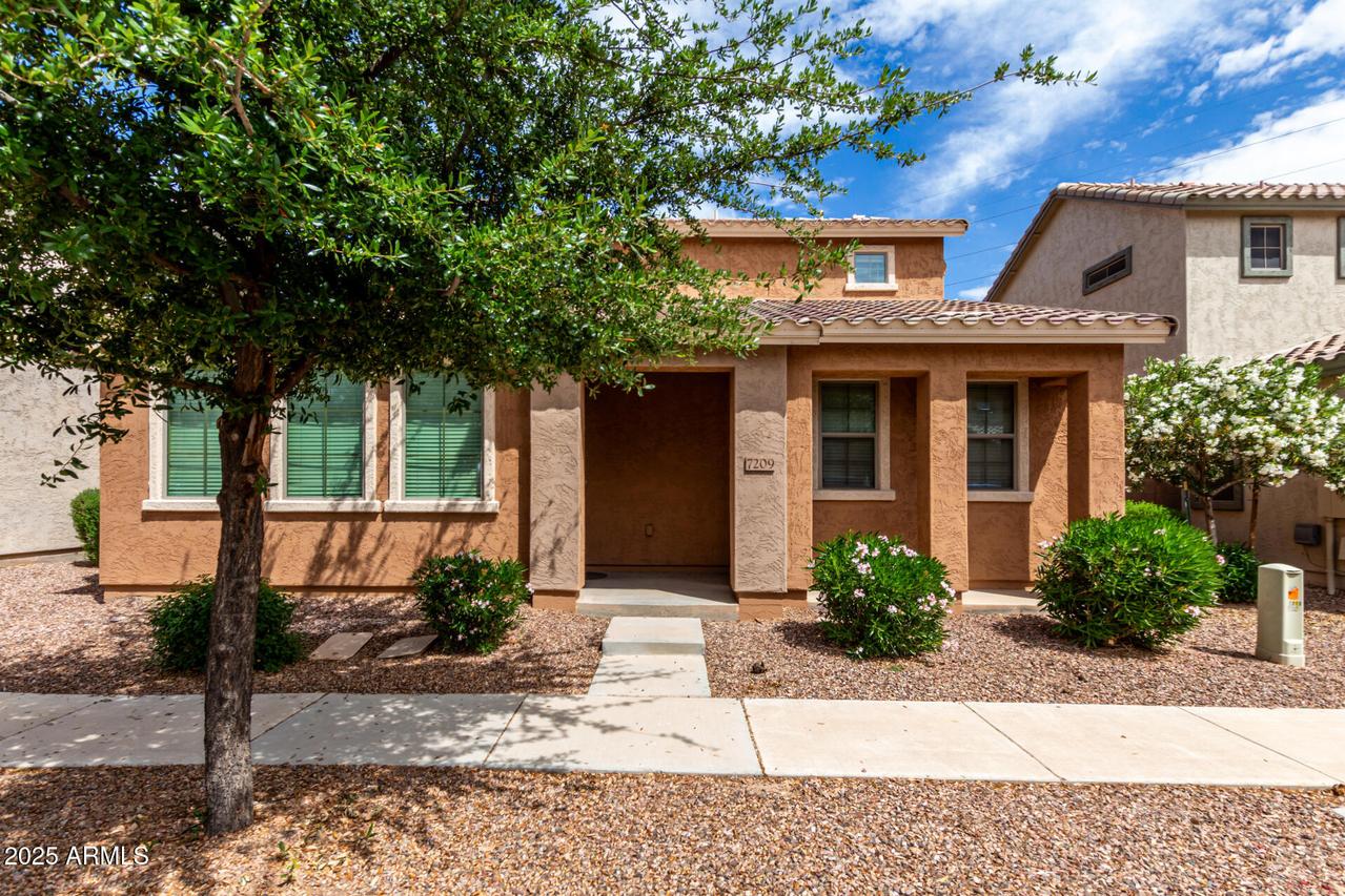 7209 S 48th Ln., Laveen, AZ 85339