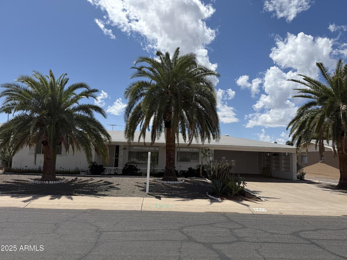5921 E Boston St., Mesa, AZ 85205