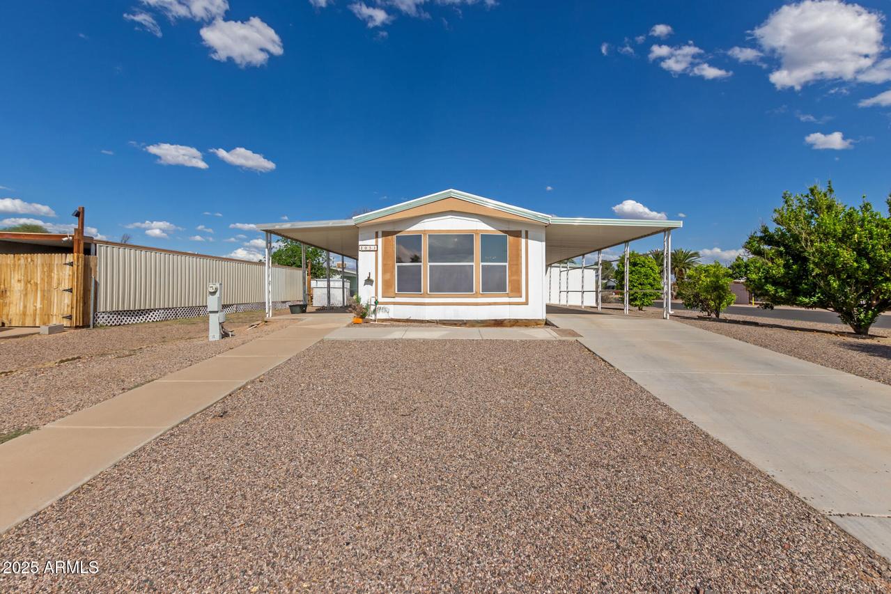 1053 S 96th St., Mesa, AZ 85208
