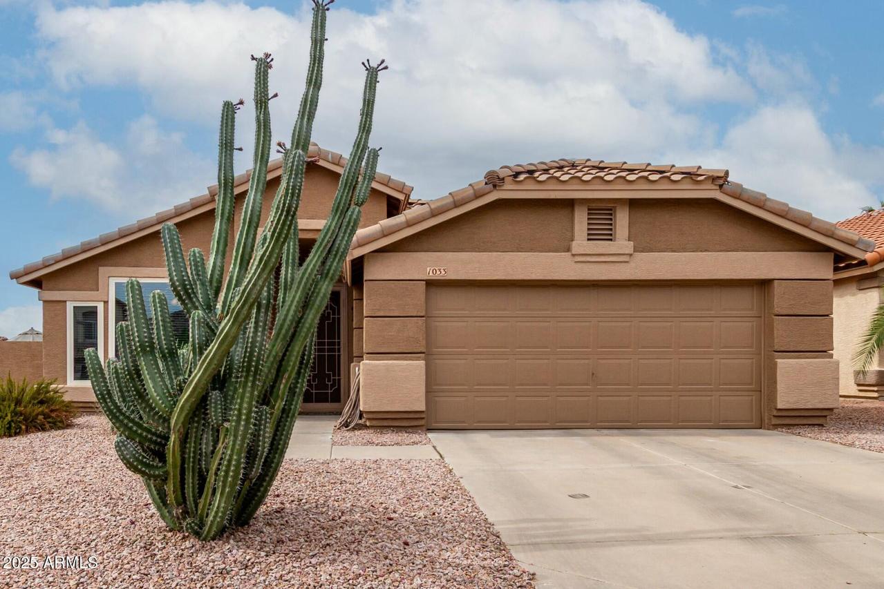 1033 E Mountain Vista Dr., Phoenix, AZ 85048
