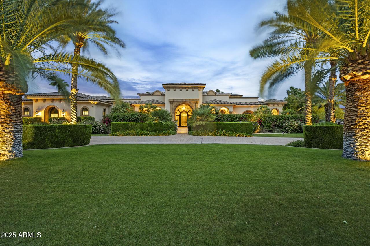 6852 E Fanfol Dr., Paradise Valley, AZ 85253