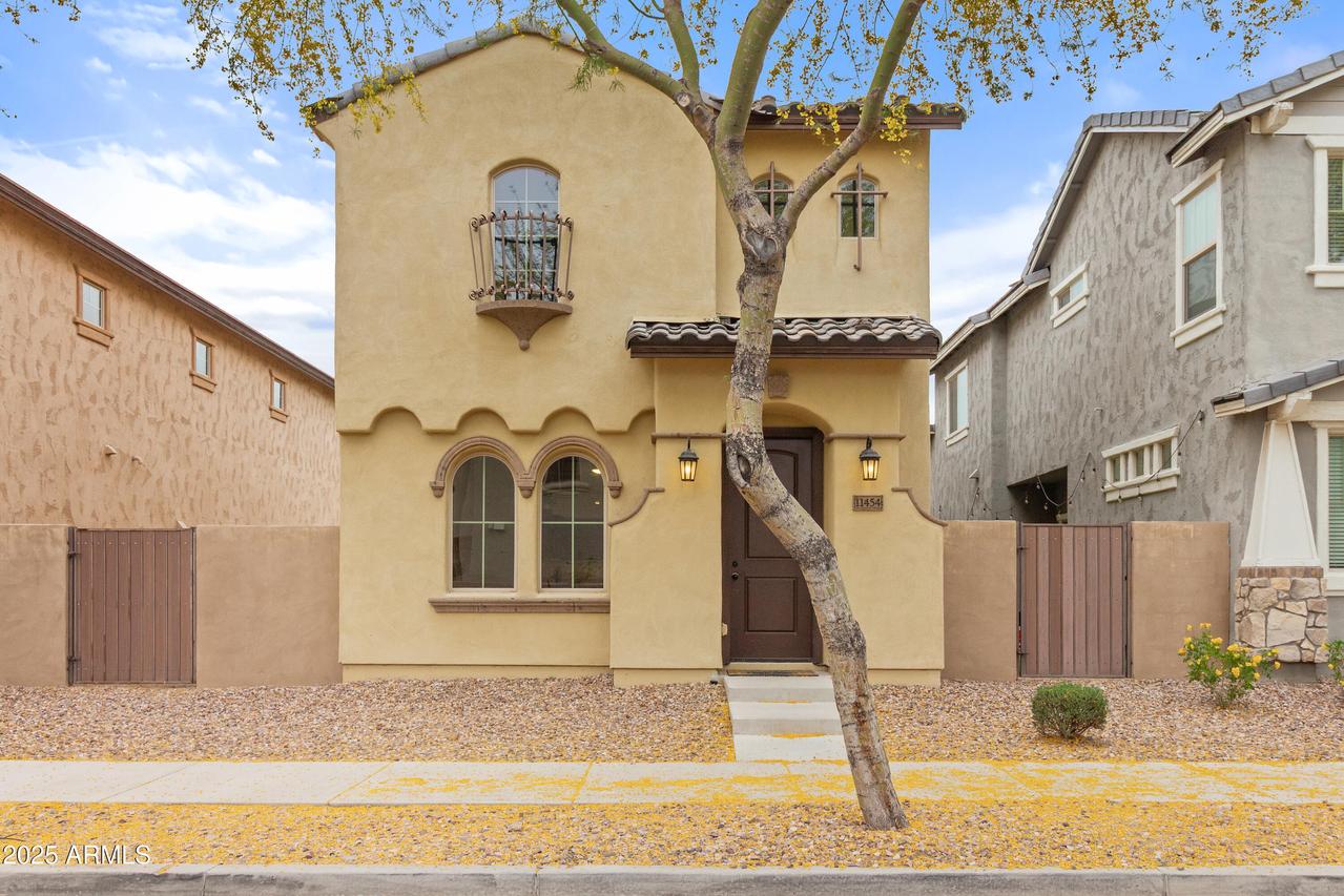 11454 W St John Rd., Surprise, AZ 85378