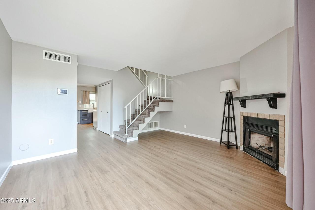 8111 W Wacker Rd. #106, Peoria, AZ 85381