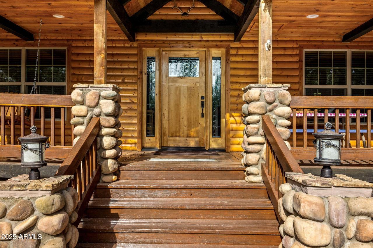 576 County Road 1122, Greer, AZ 85927