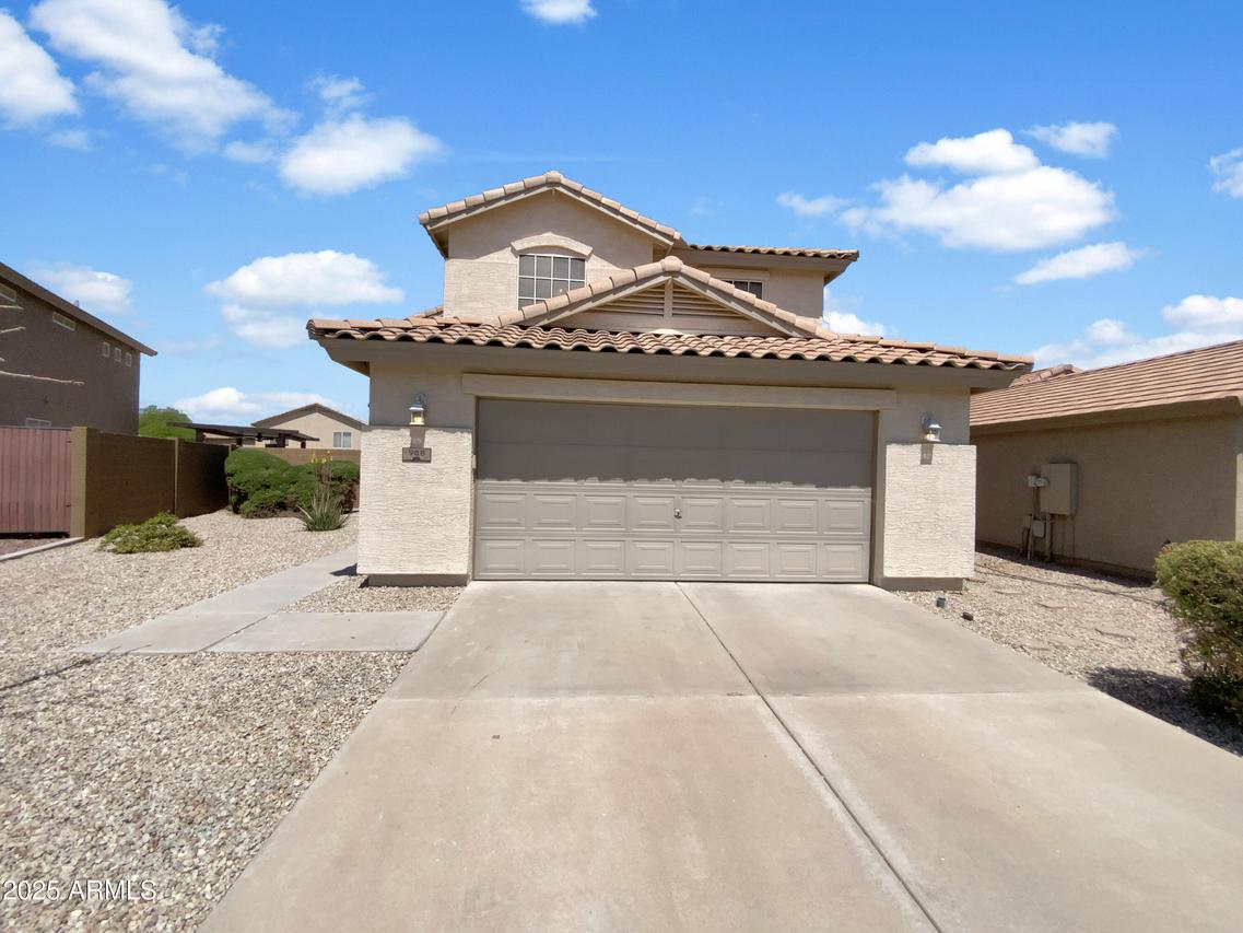 988 E Poncho Ln., San Tan Valley, AZ 85143