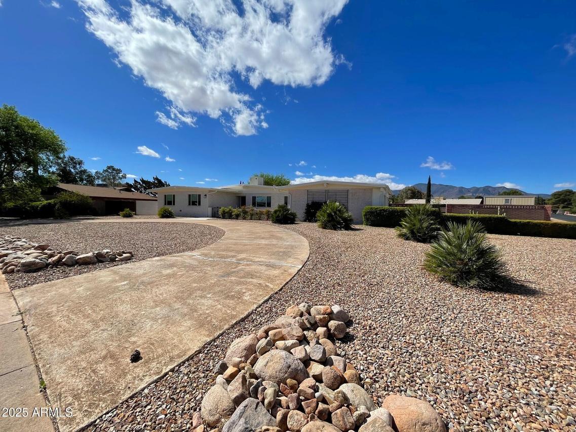 1748 Baywood Ln., Sierra Vista, AZ 85635