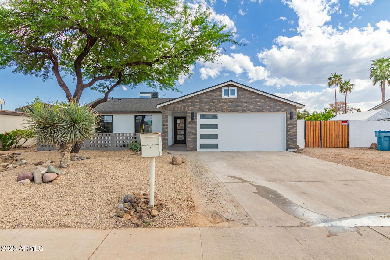 4019 E Surrey Ave., Phoenix, AZ 85032