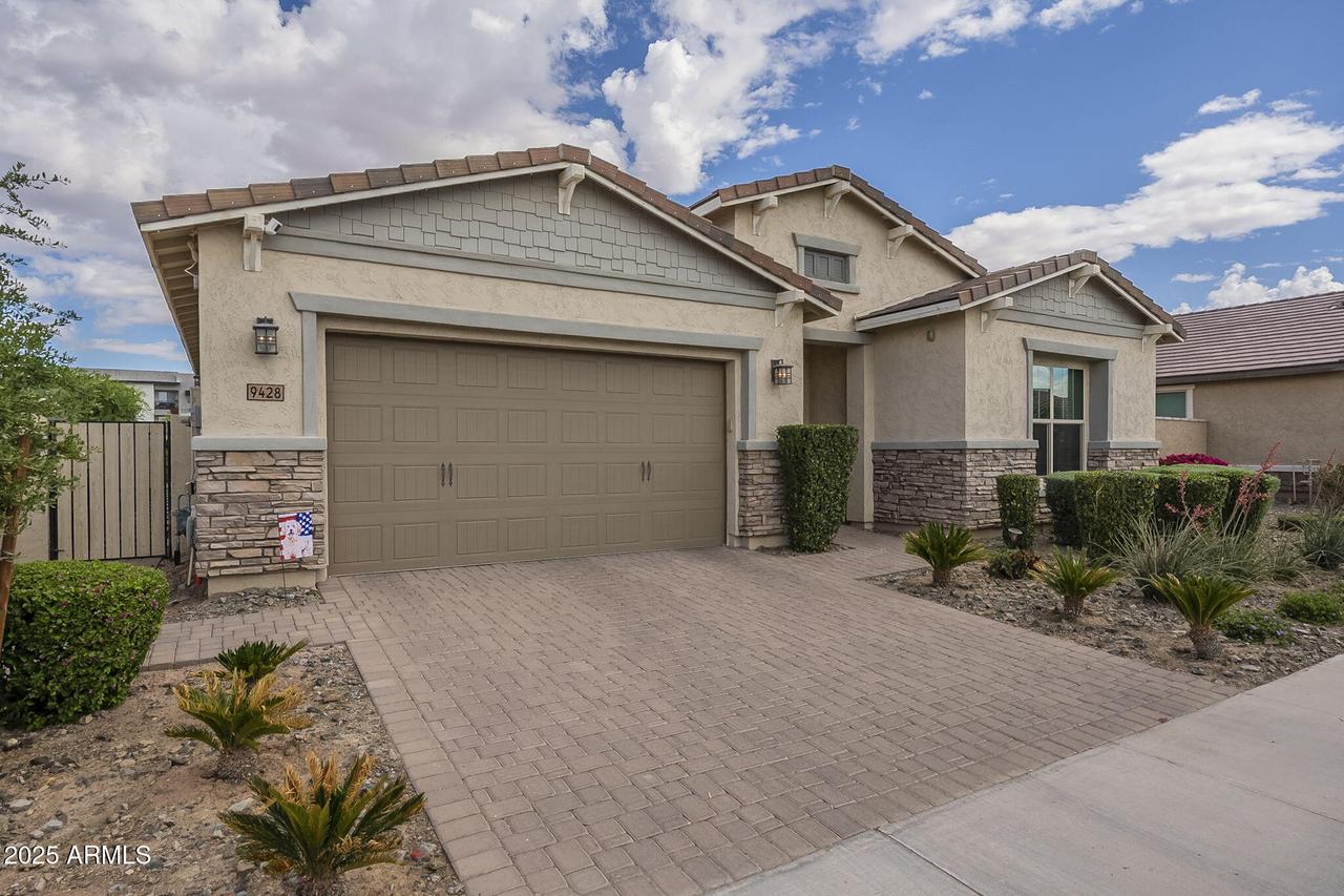 9428 E Thatcher Ave., Mesa, AZ 85212