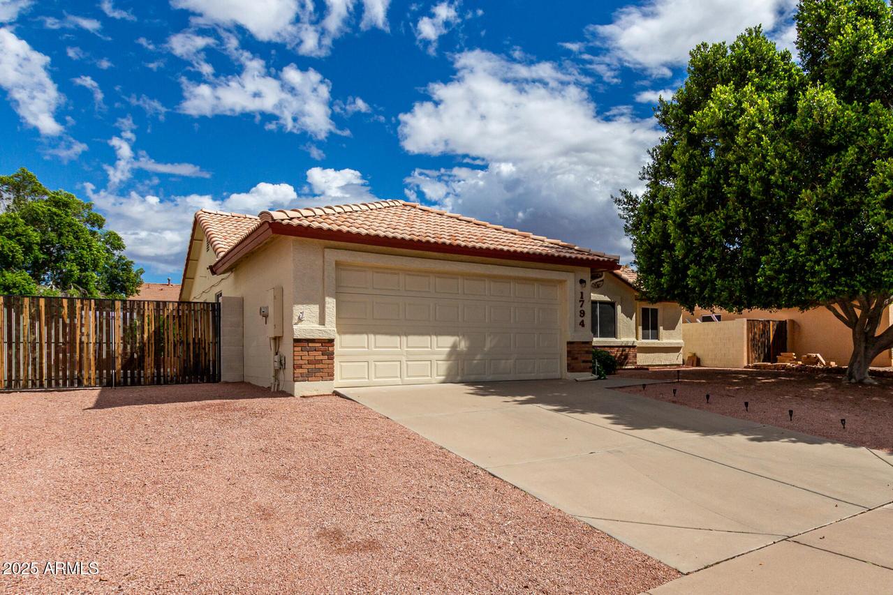 1794 W 11th Ave., Apache Junction, AZ 85120