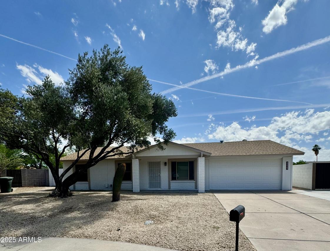 3225 E Monica Ave., Phoenix, AZ 85032