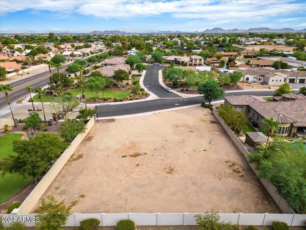 7465 W Calavar Rd. #1, Peoria, AZ 85381