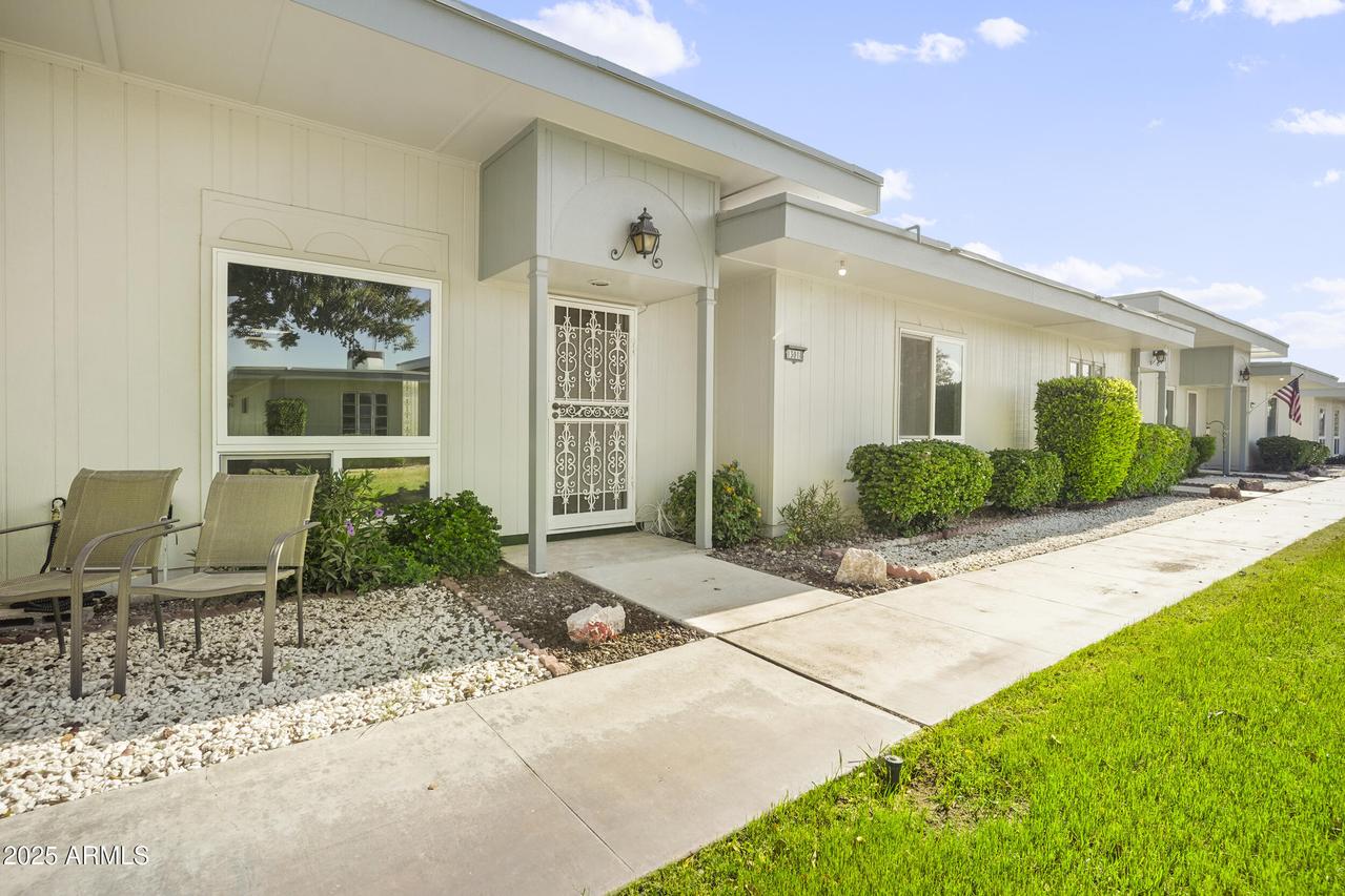 13018 N 99th Dr., Sun City, AZ 85351