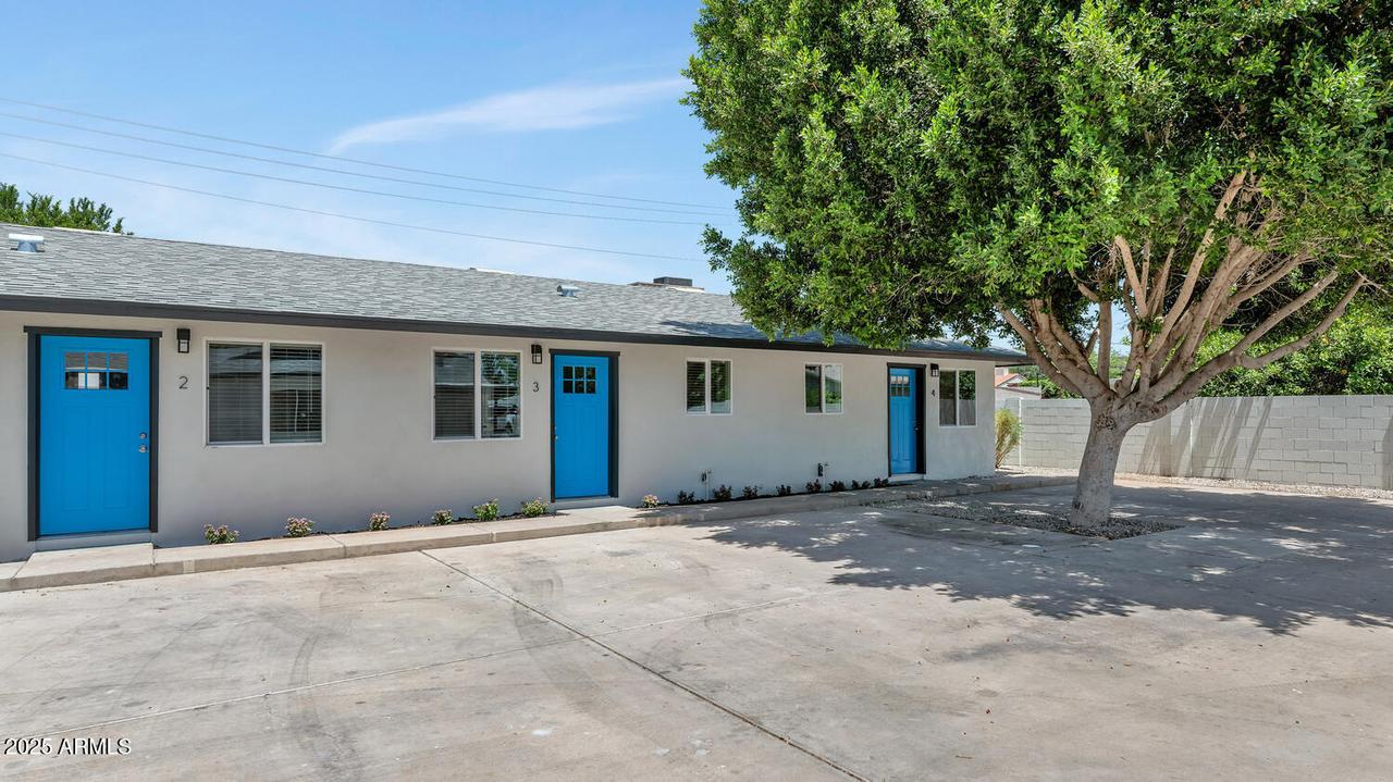 2122-2124 W Augusta Ave., Phoenix, AZ 85021