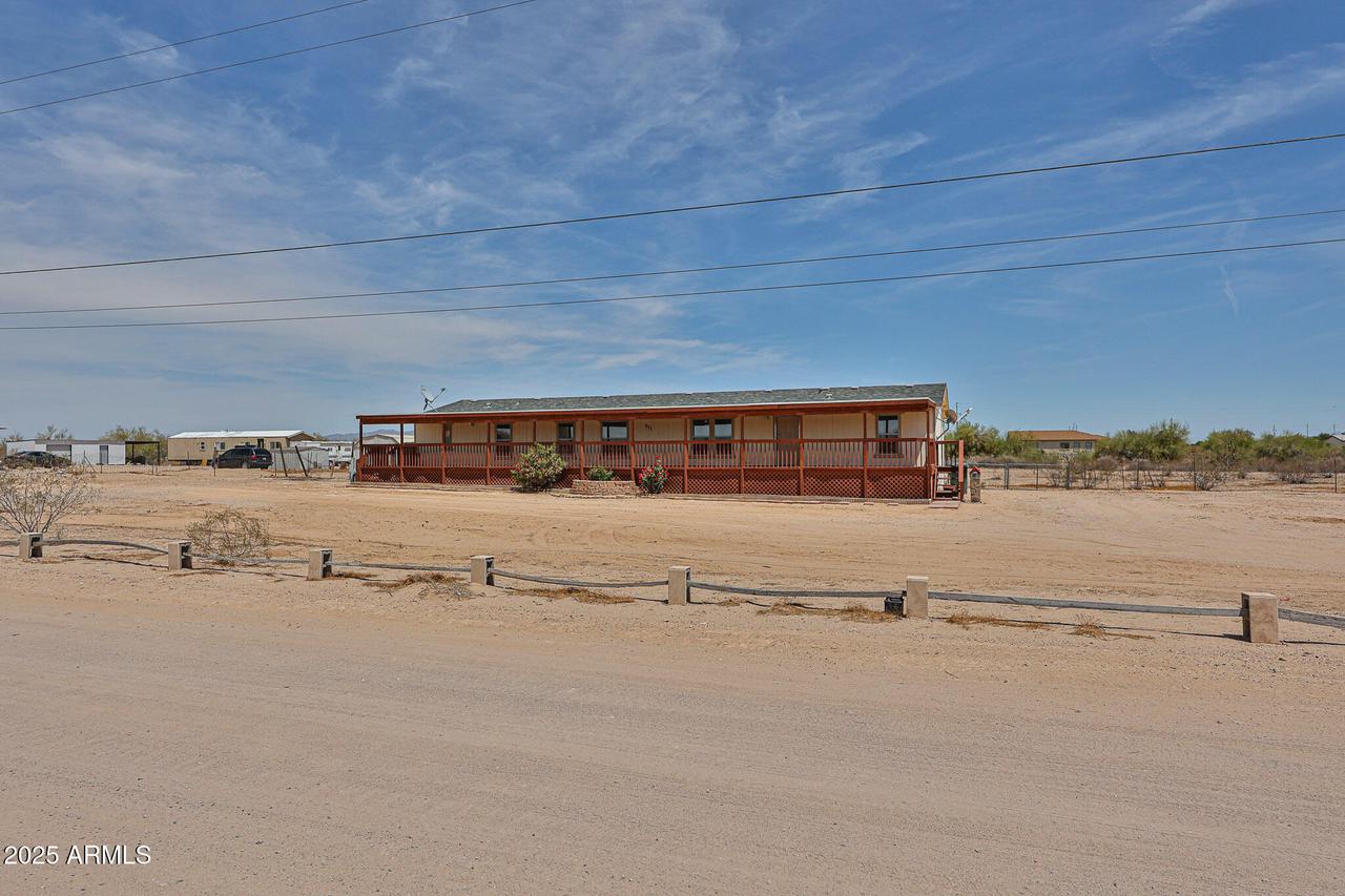 811 S 350th Ave., Tonopah, AZ 85354