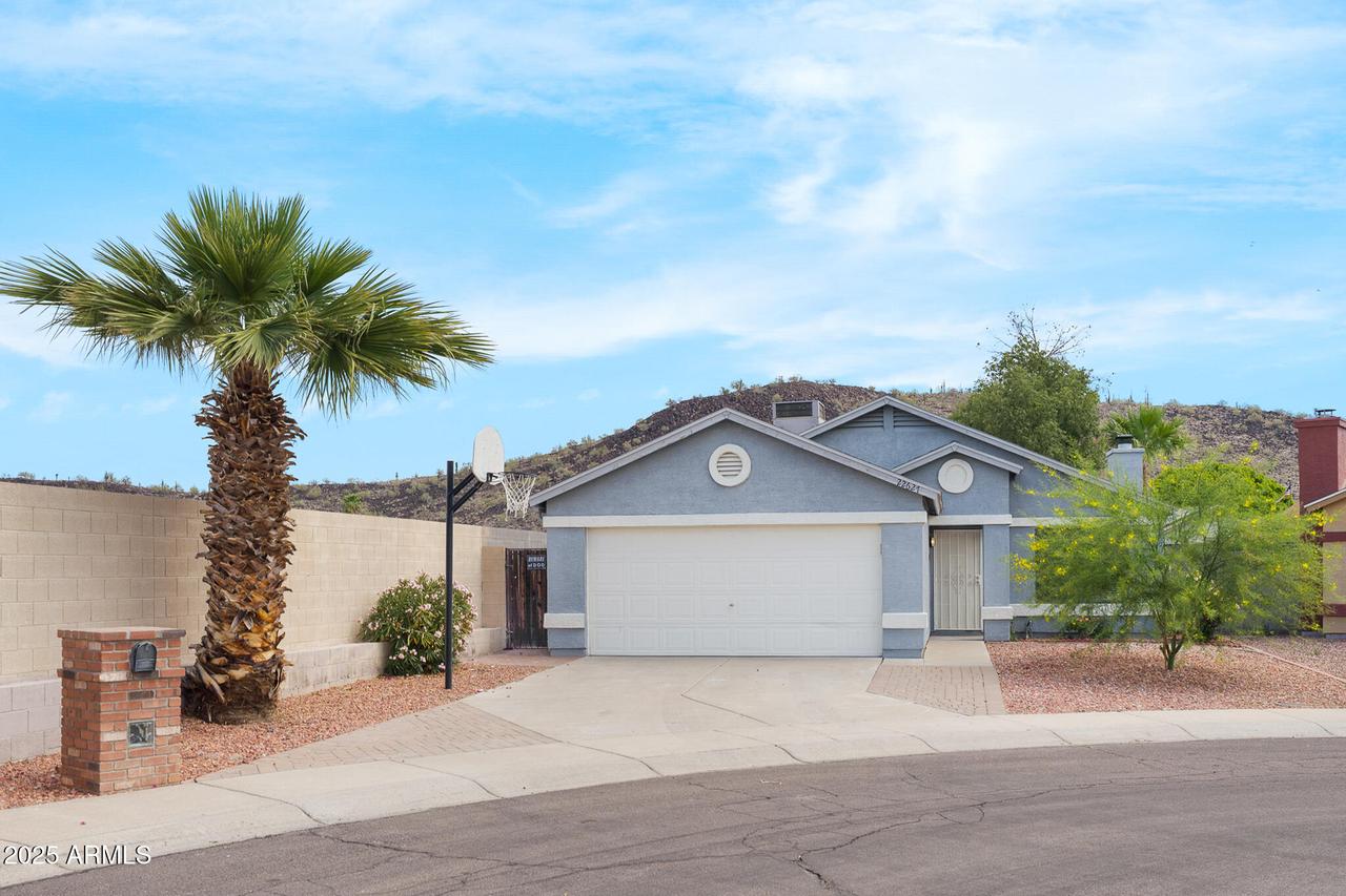 22627 N 31st Dr., Phoenix, AZ 85027
