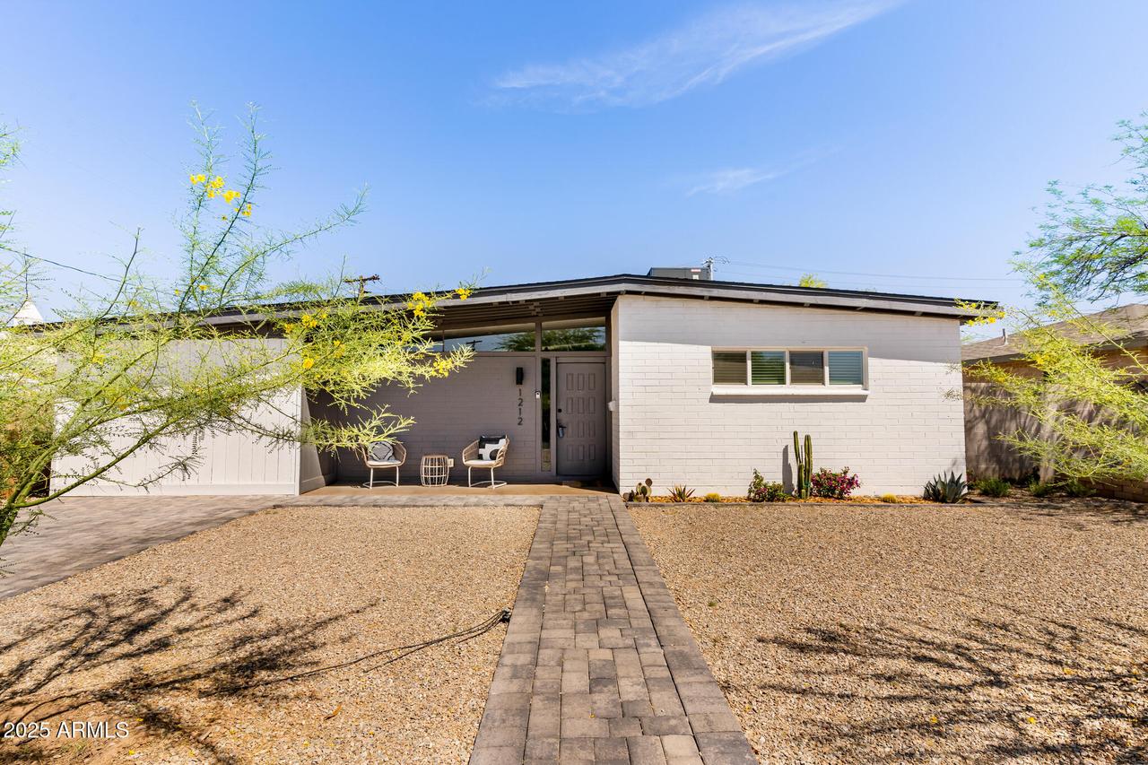 1212 E Indianola Ave., Phoenix, AZ 85014