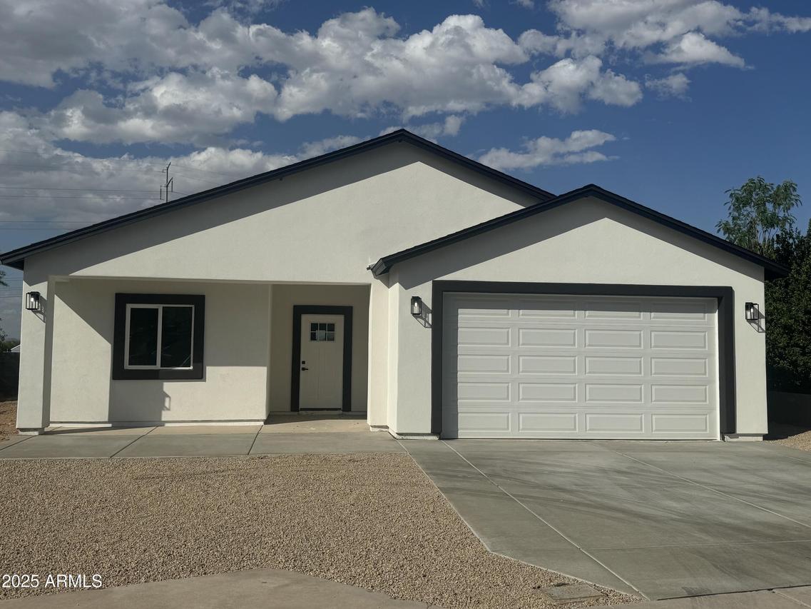 4116 E Park St., Phoenix, AZ 85042