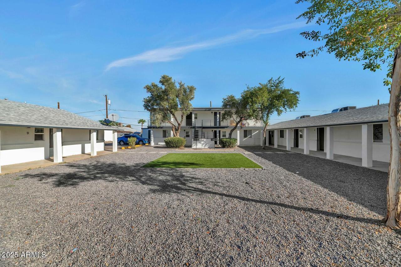 306 E Kinderman Dr., Avondale, AZ 85323