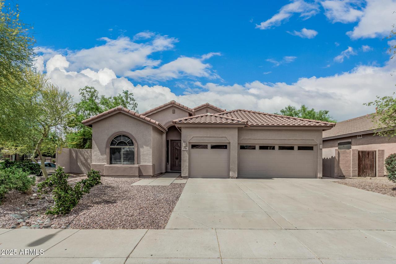 7066 W Phelps Rd., Peoria, AZ 85382