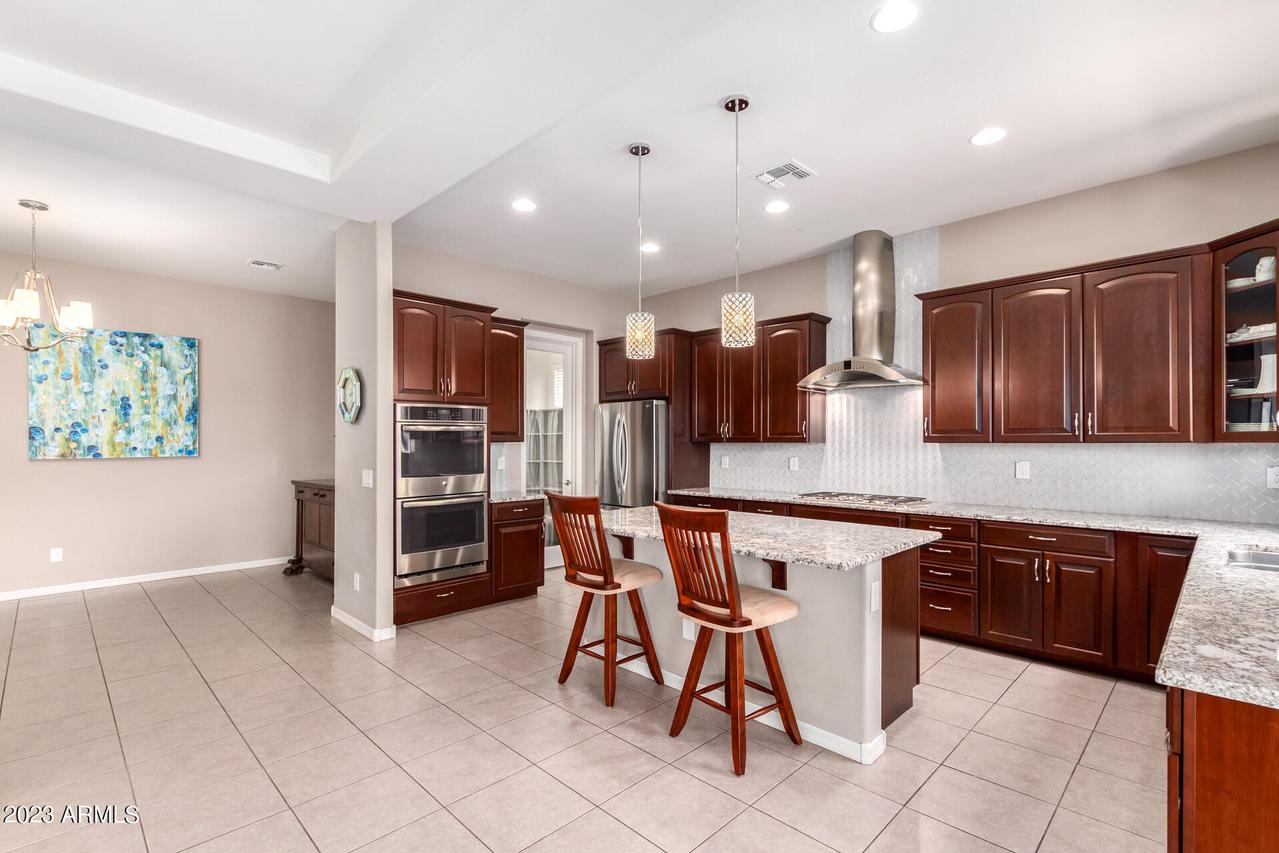 3831 W Lanham Dr., New River, AZ 85087