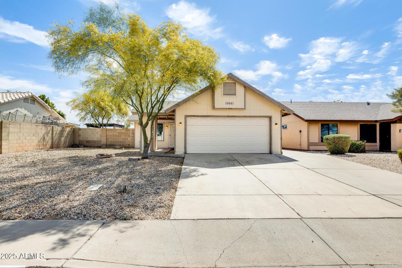 19661 N Central Ave., Phoenix, AZ 85024
