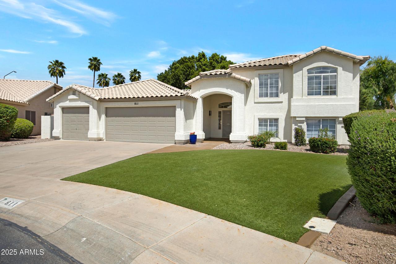 811 S Pearl Dr., Gilbert, AZ 85233