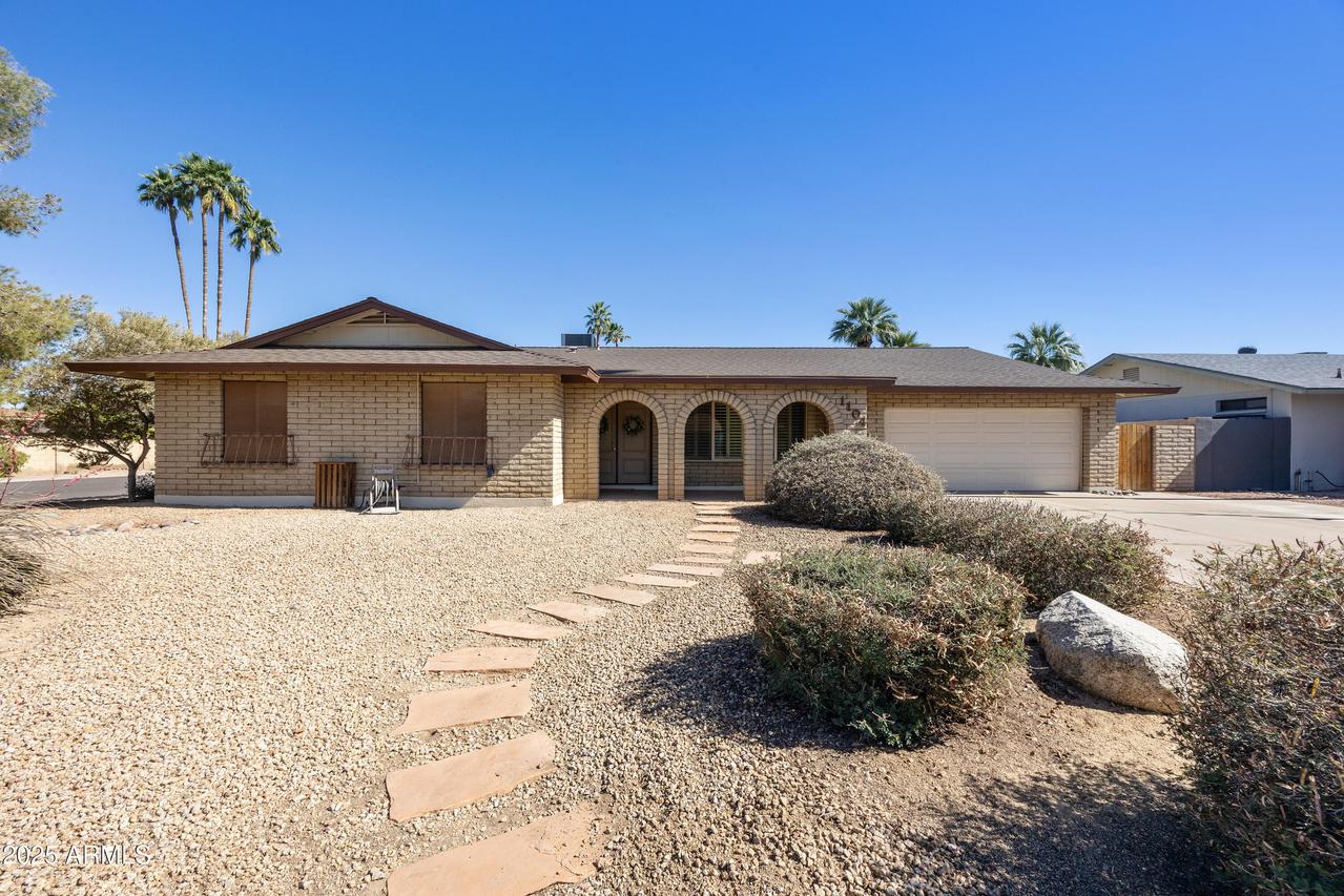 1104 E Watson Dr., Tempe, AZ 85283