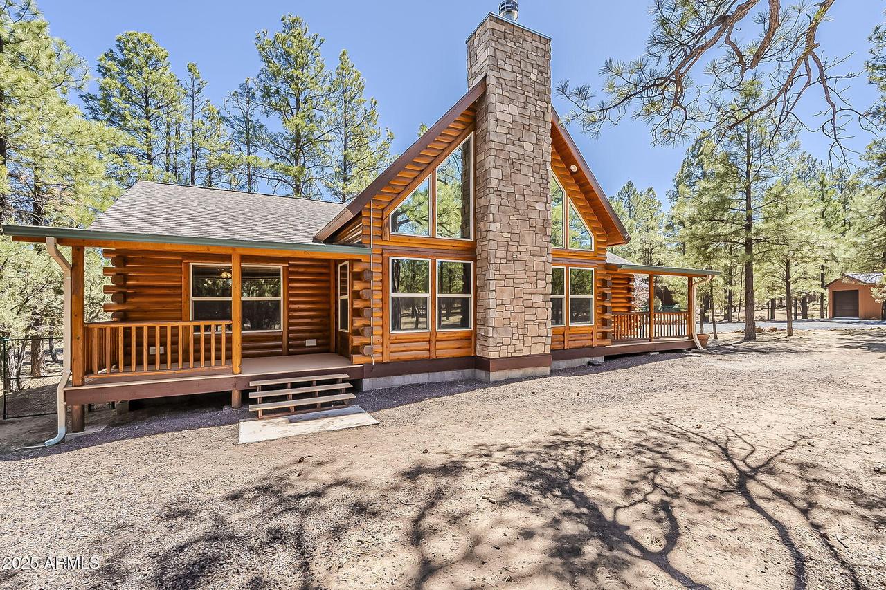 2793 Canyon Ridge Rd., Overgaard, AZ 85933